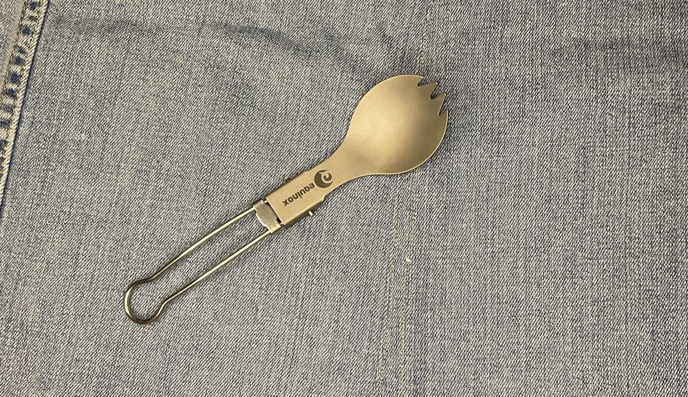 Титанова ложка ловилка