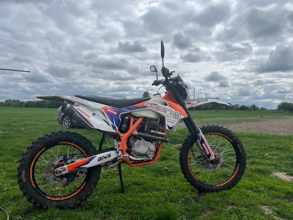 Продам геон дакар 250 на документах