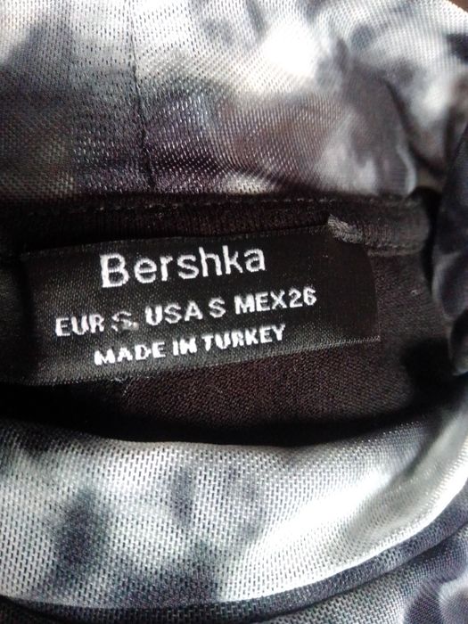 Sukienka Bershka r.S
