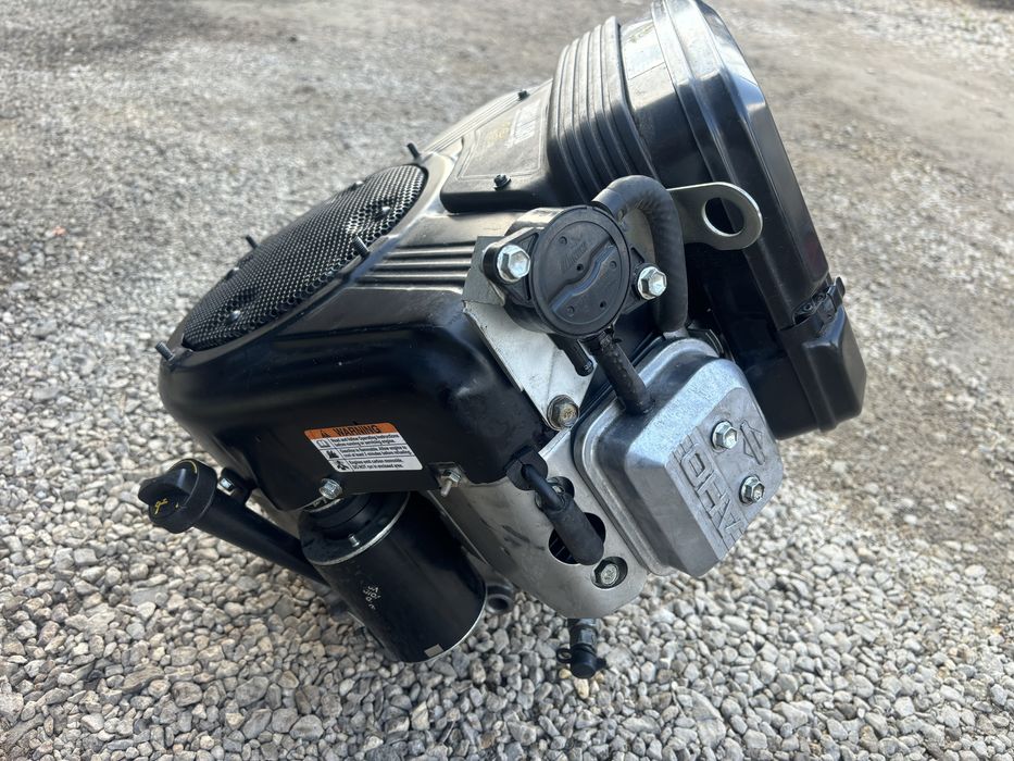 Silnik Briggs & Stratton Vanguard 16 KM Nowy Typ Gwarancja dla Firm