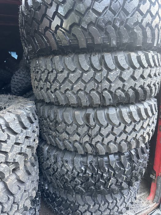Шини нові грязьові 235/75 R15 колеса болото на Offroad
