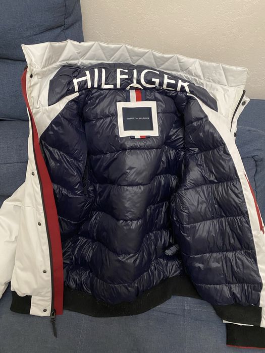 Продам пуховик Tommy Hilfiger XXL