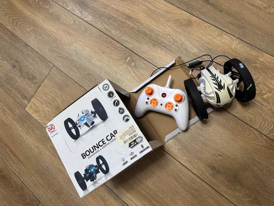 Радіокерований робот Bounce Car | Стрибаюча машинка | 2.4 GHz | Нова