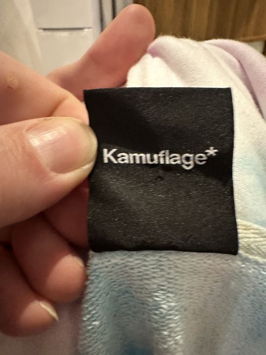 Kamuflage bluza z kapturem z nadrukiem niebieska