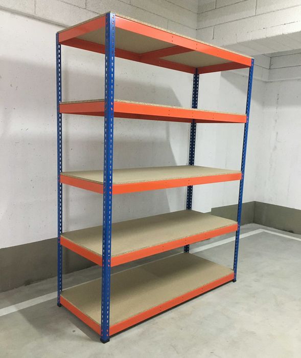 Mocne Trwałe Regały Metalowe Bezpieczne Eleganckie Uniwersalne