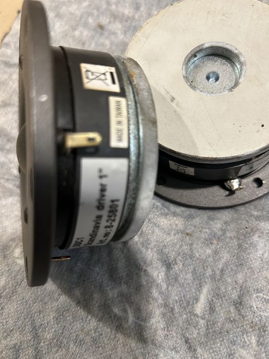 DLS Scandinavia 1 твітери автомобільні