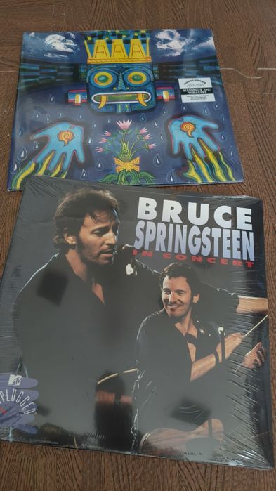 Santana 
Blessings and Miracles 2lps

Bruce Springsteen 
Unplugged 2lps
Selados