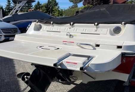 Łódź motorowa BAYLINER z silnikiem MerCruiser 3.0 L