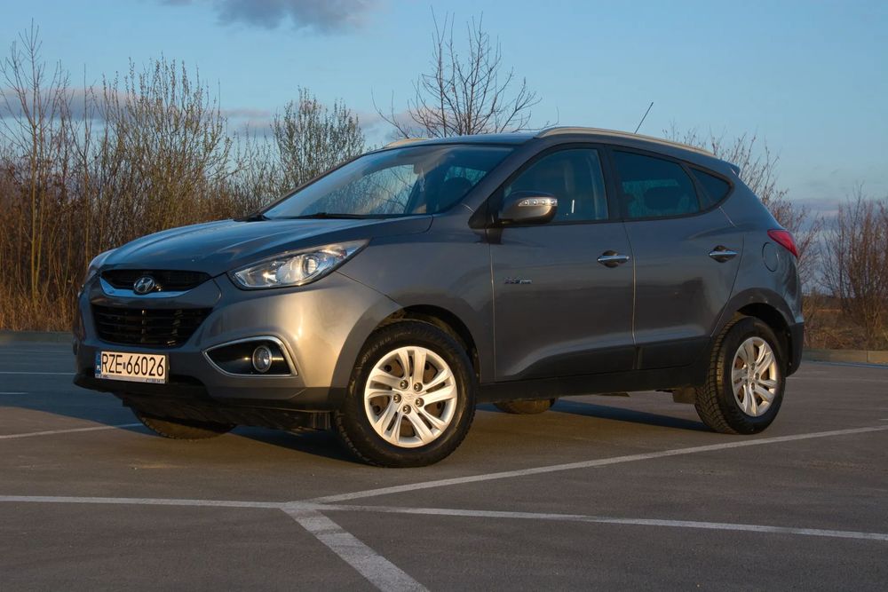 Hyundai ix35 Kliknij i sprawdź galerię tego samochodu