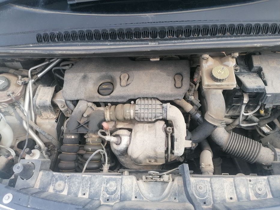 Peugeot 3008 1.6 hdi só peças