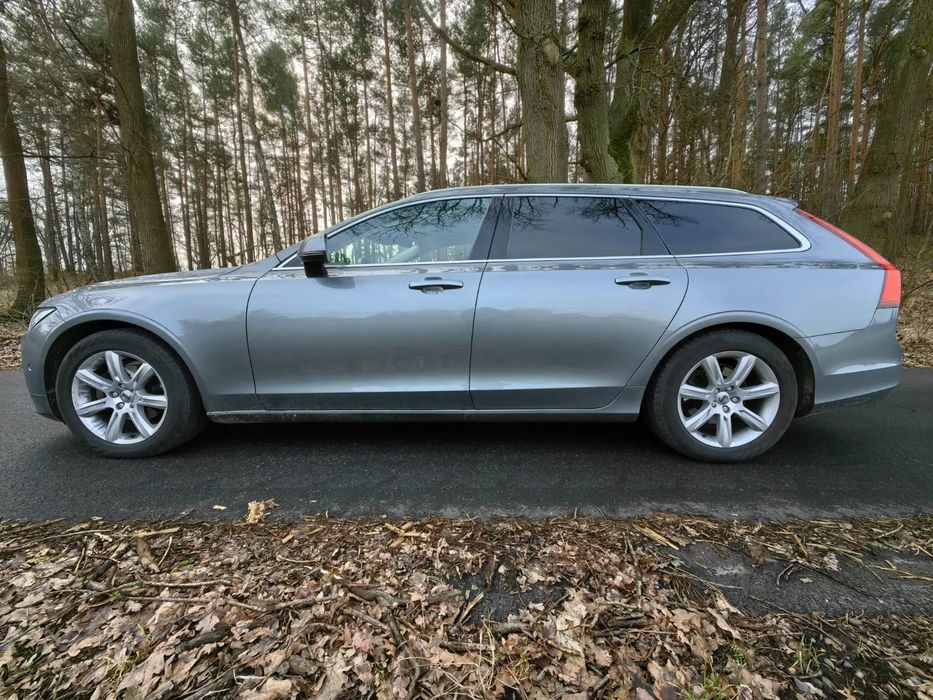 Volvo V90 Volvo V90 D3 Momentum Kombi Full LED Automat Full Wersja ACC El. Klapa