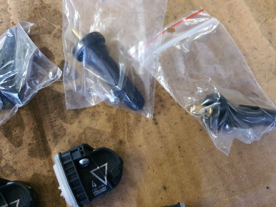 Czujniki ciśnienia TPMS Opel Karl Astra Chevrolet Camaro Cadillac