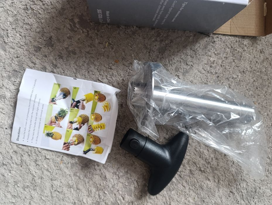 Новий ніж для ананаса