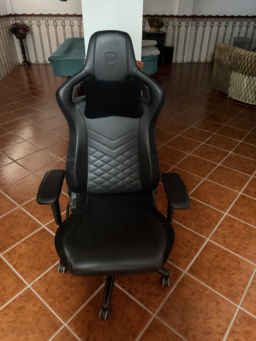Cadeira gamer Noblechairs