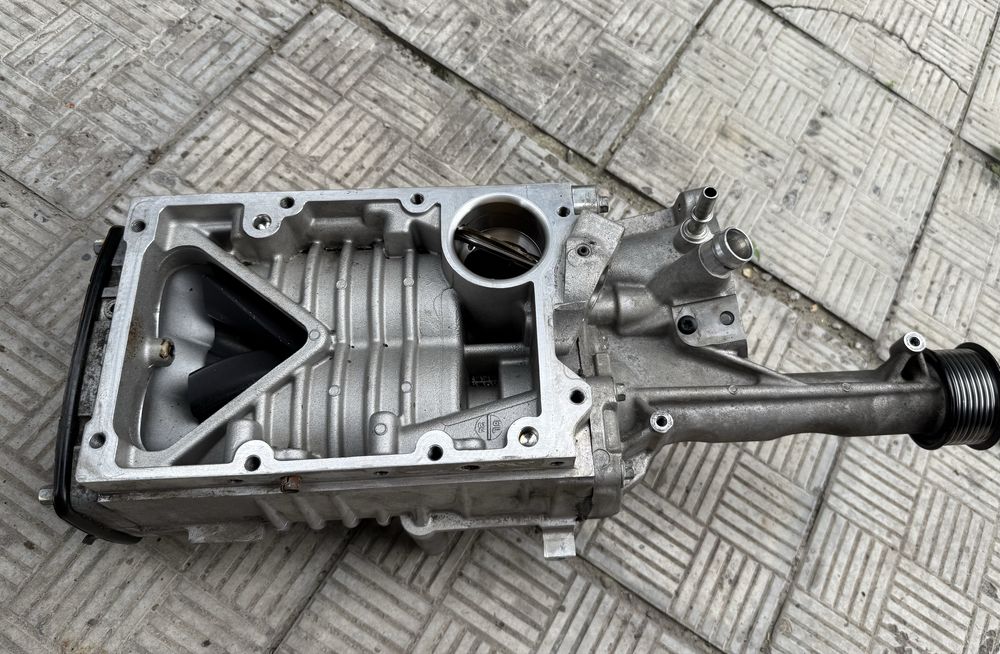 Компресор Supercharger 3.0 бенз Land Rover Range Rover Jaguar ідеал!