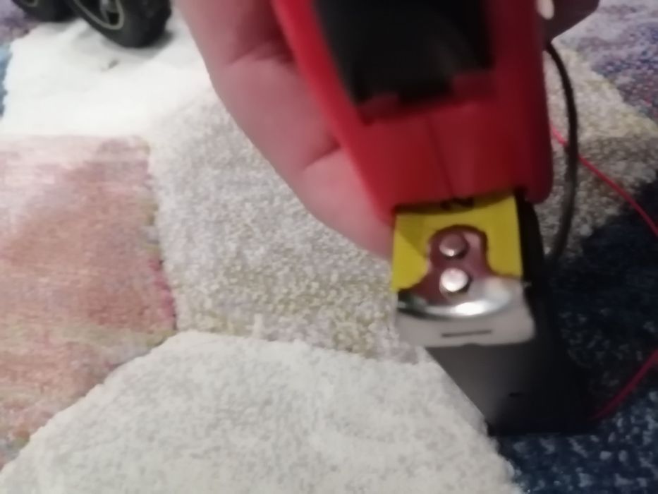 Koszyczek na 1 akumulatorek 3.7V 18650