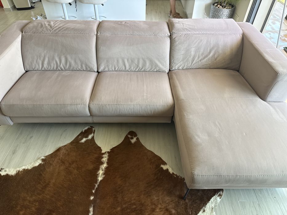 Sofa rosa Luis Silva