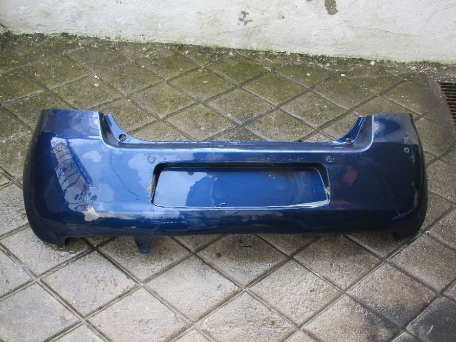 Para Choques Tras Toyota Yaris com sensores 2005 a 2010