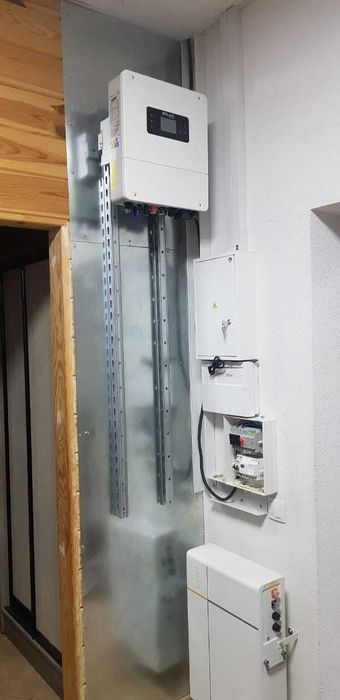 Інвертор SOLAX POWER Model: X1-HYB-6.0-LV-EU