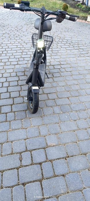 Hulajnoga elektryczna
