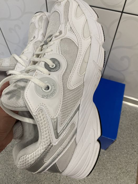 Кросівки Adidas Astir,42,5 розмір,в/с