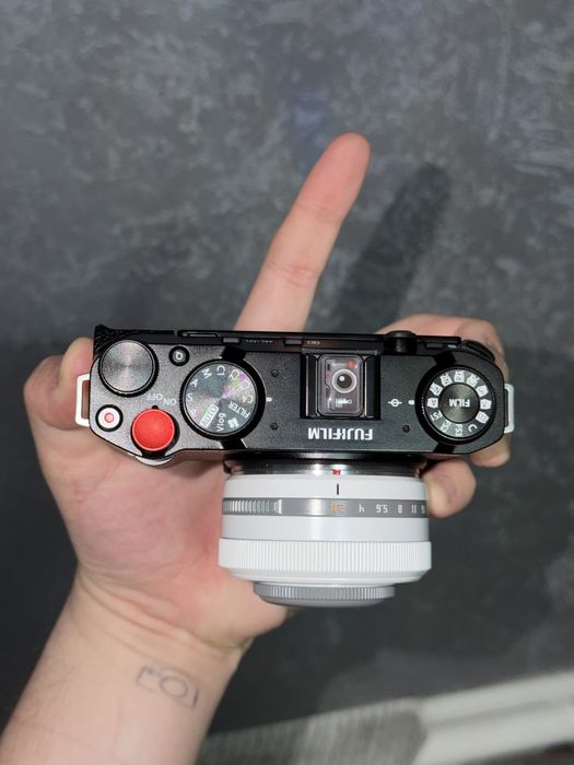 FUJIFILM X-M5  2 обьектива