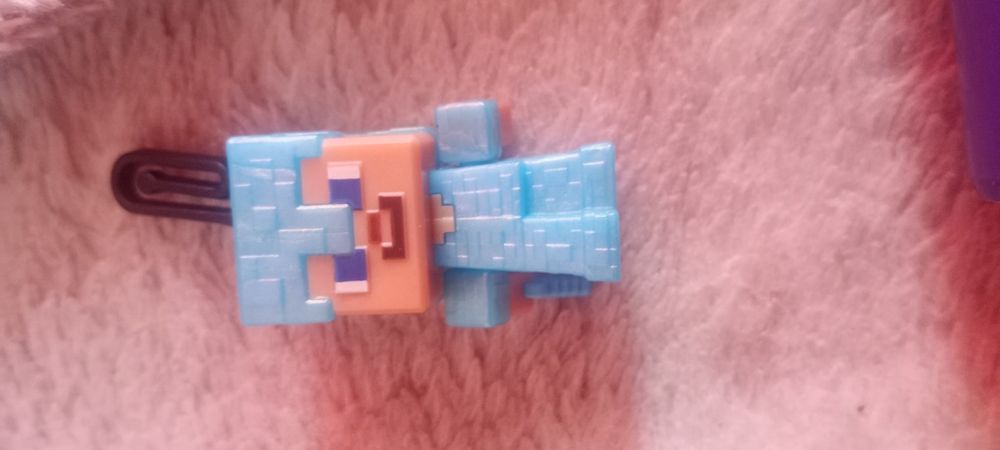 Figurka Minecraft Kinder Joy