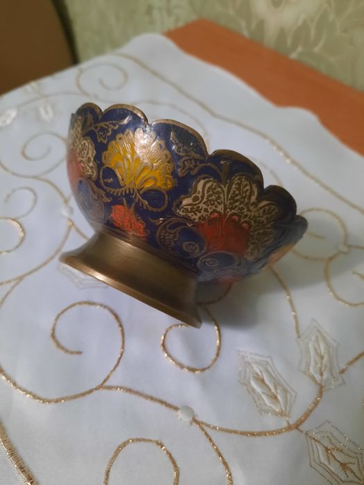 Продам небольшую пиалку