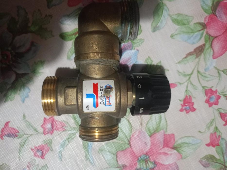 termostatyczny zawór mieszający