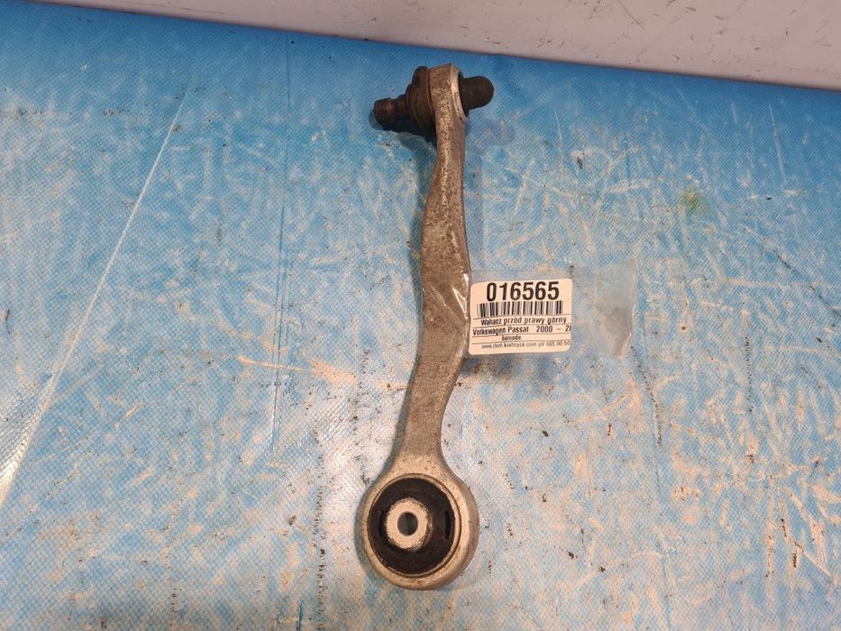 WAHACZ PRZÓD PRAWY GÓRNY - --VW PASSAT B5