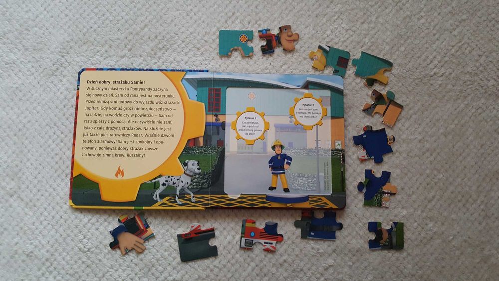Książka z puzzlami Strażak Sam, 12 elementów