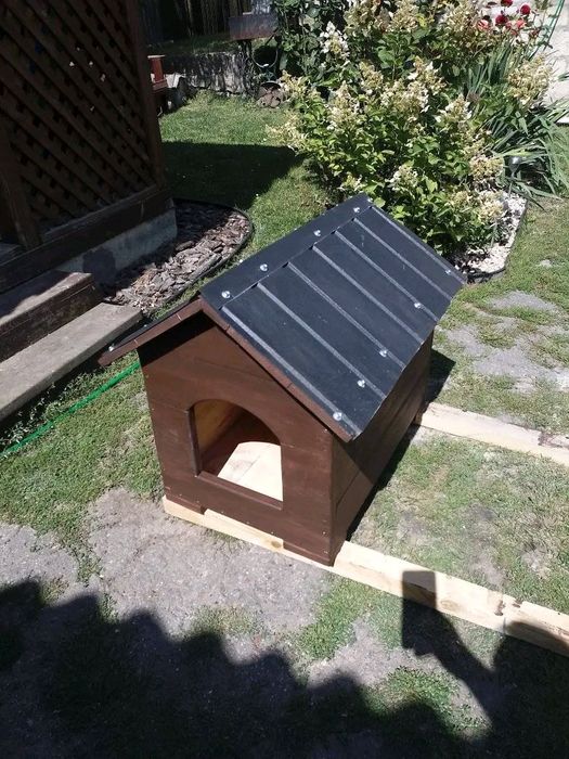 Собача будка,будка для собаки