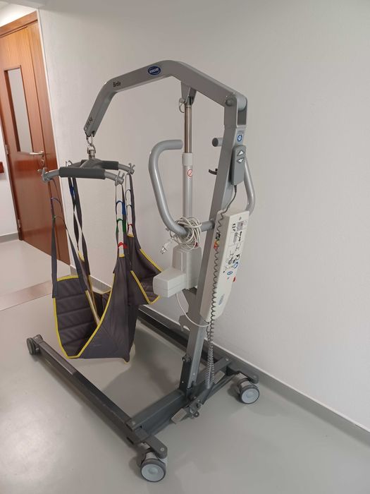 Vendo Grua elevatoria para utentes acamados