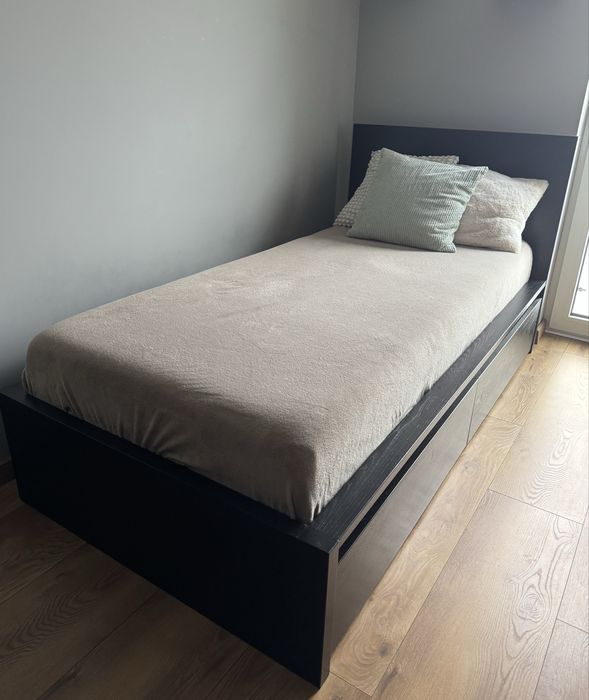 Łóżko bez materaca