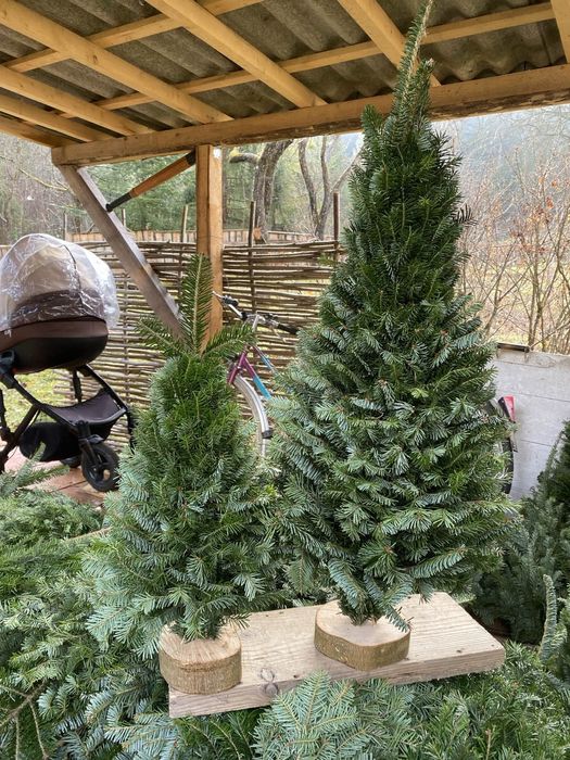 Плетена ялинка ручної роботи...