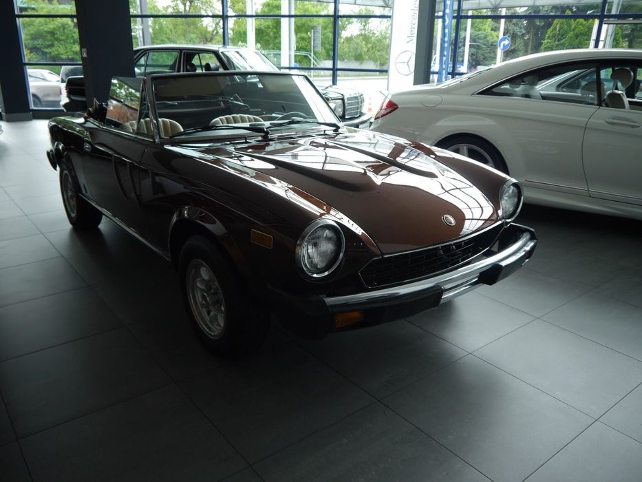 Fiat 124 Spider
