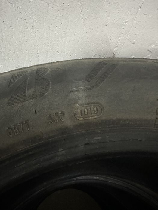 Шини Bridgestone 4 шт