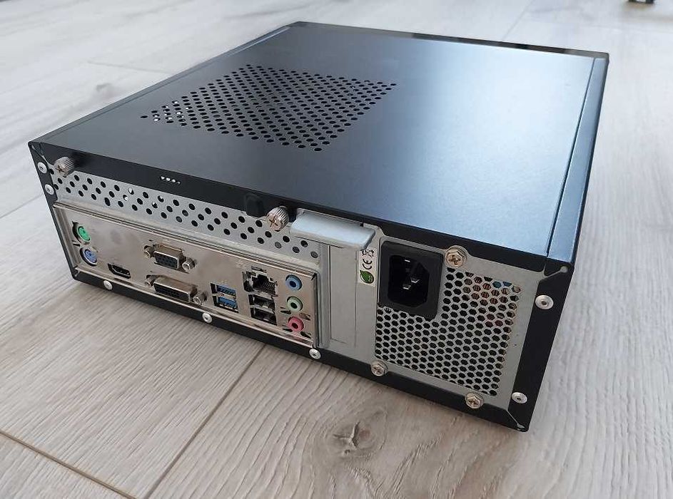 MSI AM1I Athlon 5350 Chieftec Flyer 200W MiniITX