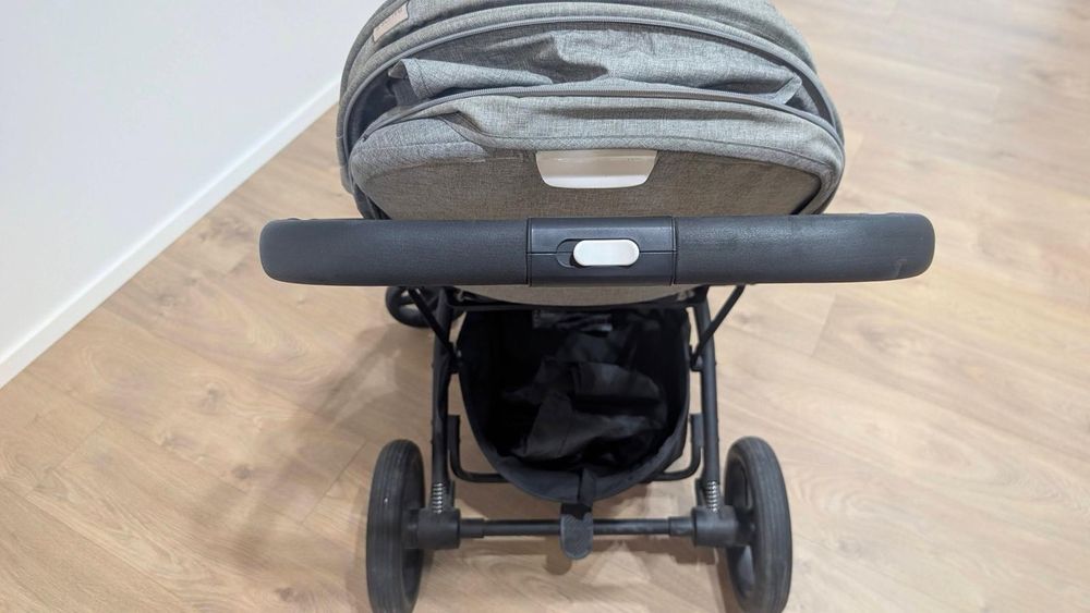 Carrinho de bebé com cadeira Cybex Balios S (Estado Impecável)