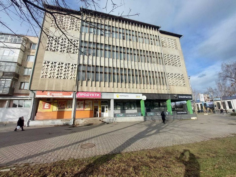 Оренда Укртелеком.  524,70 м²; Чернівці, вул. Сергія Скальда, 2а