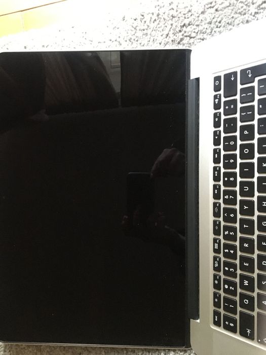 Laptop Apple MacBook, i7 16GB