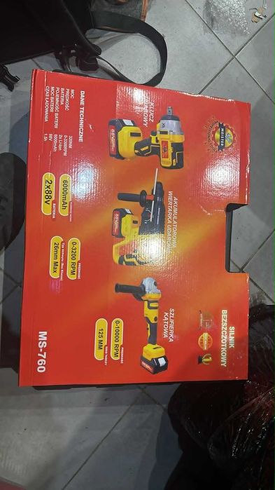 ZESTAW NARZĘDZI AKU 2X 4AH 21V młotowietarka