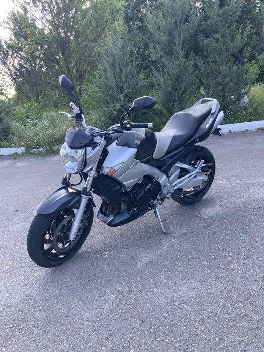 SUZUKI GSR 600 !!!хороший стан