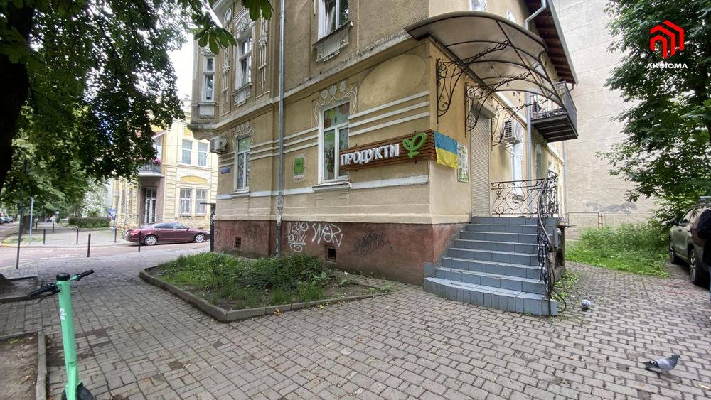 Оренда фасадного приміщення по вул.Франка