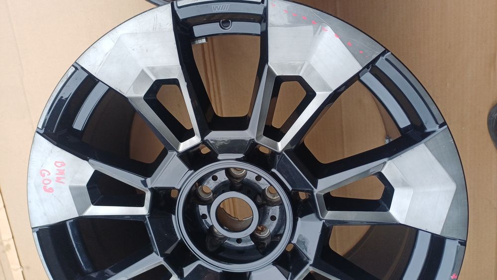 Felga aluminiowa bmw XM G09 11J23 et44