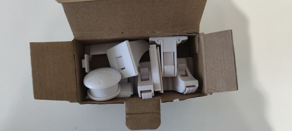 Zestaw zabezpieczeń klipsów magnetycznych do szafek blokada 4 sztuki N