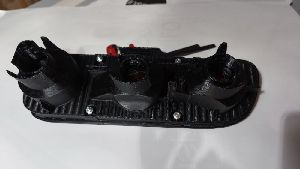 Farolins traseiros Nissan Terrano 2