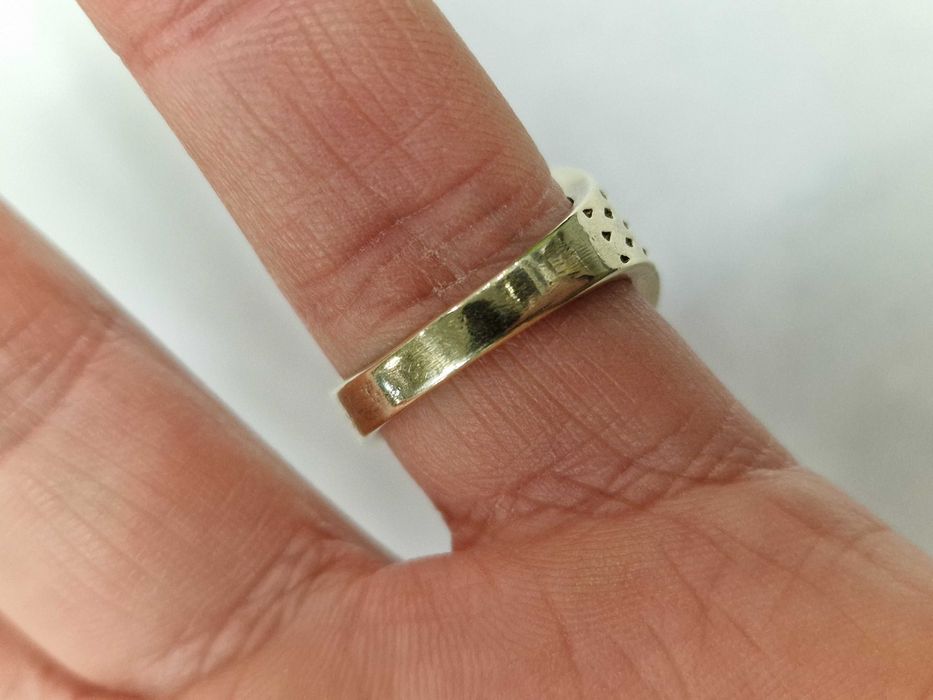 Złoty sygnet męski/ 375/ 7.80 gram/ R15/ 24x DIA/ wycena/ Anglia