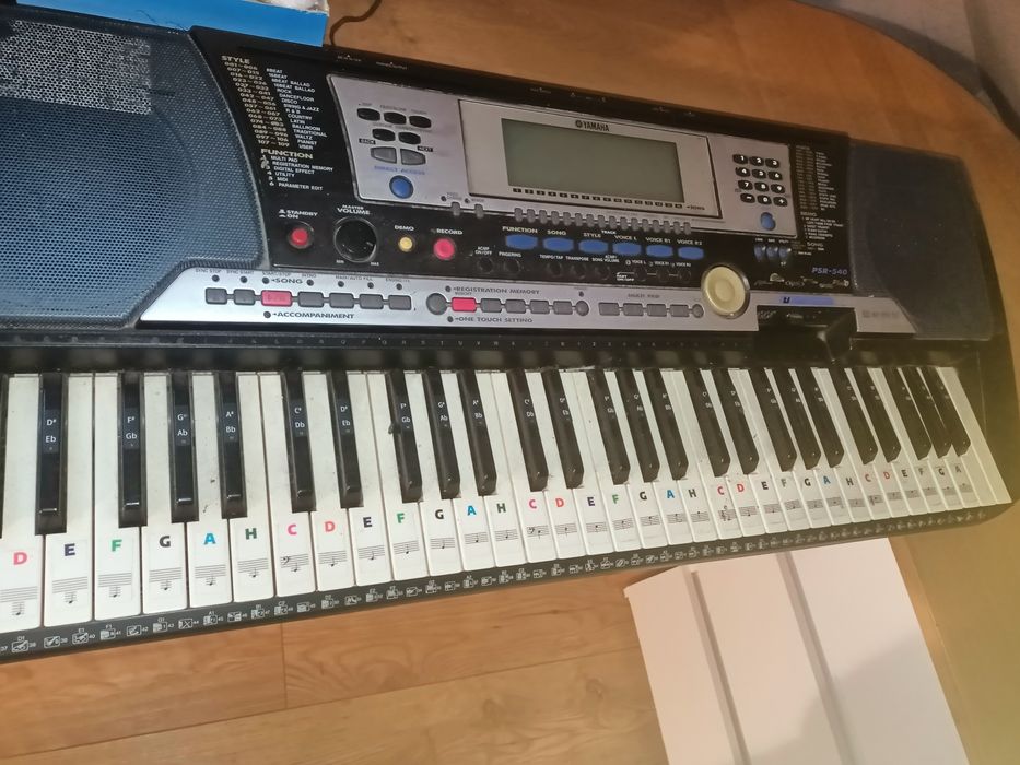 Yamaha psr 540 keyboard