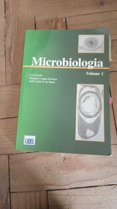 Livros universitários da área de ciências